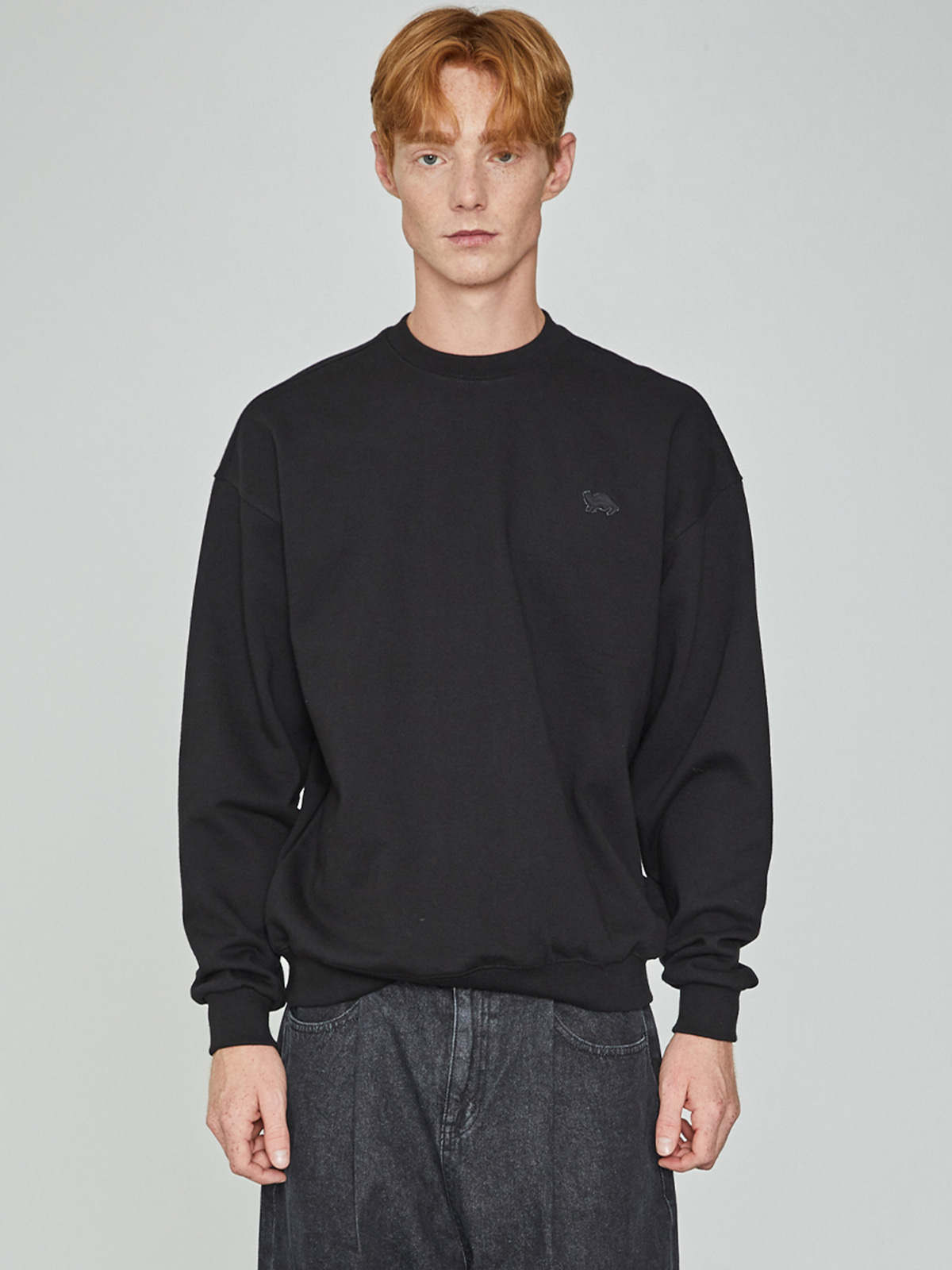 Otter Shape Sweatshirts Black